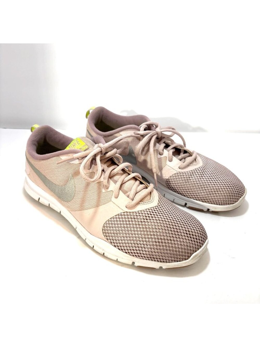 Nike Womens Training Shoes Size 10 Mesh Pink & Gray Lightweight Athletic Sneaker
